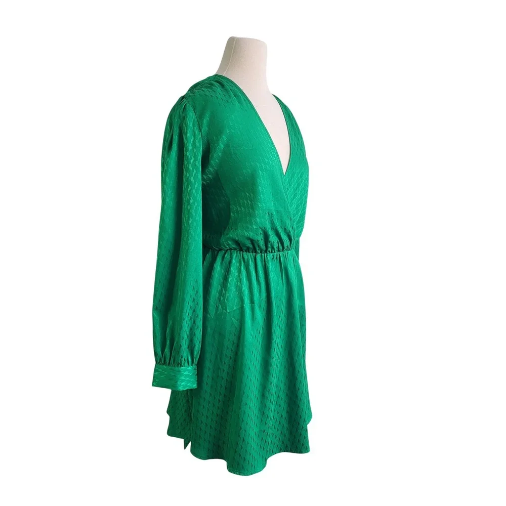 Express Emerald Satin Jacquard Faux Wrap Mini Dress L Belted Long Sleeve Patrick